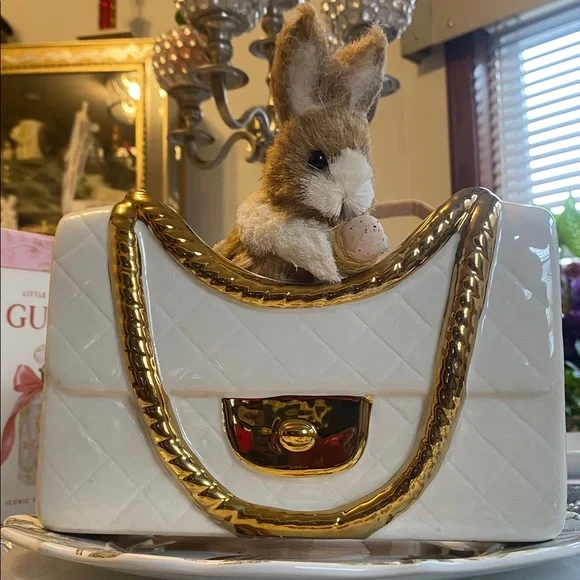 White Ceramic Quilted-Style HANDBAG! - Picture 3 of 9